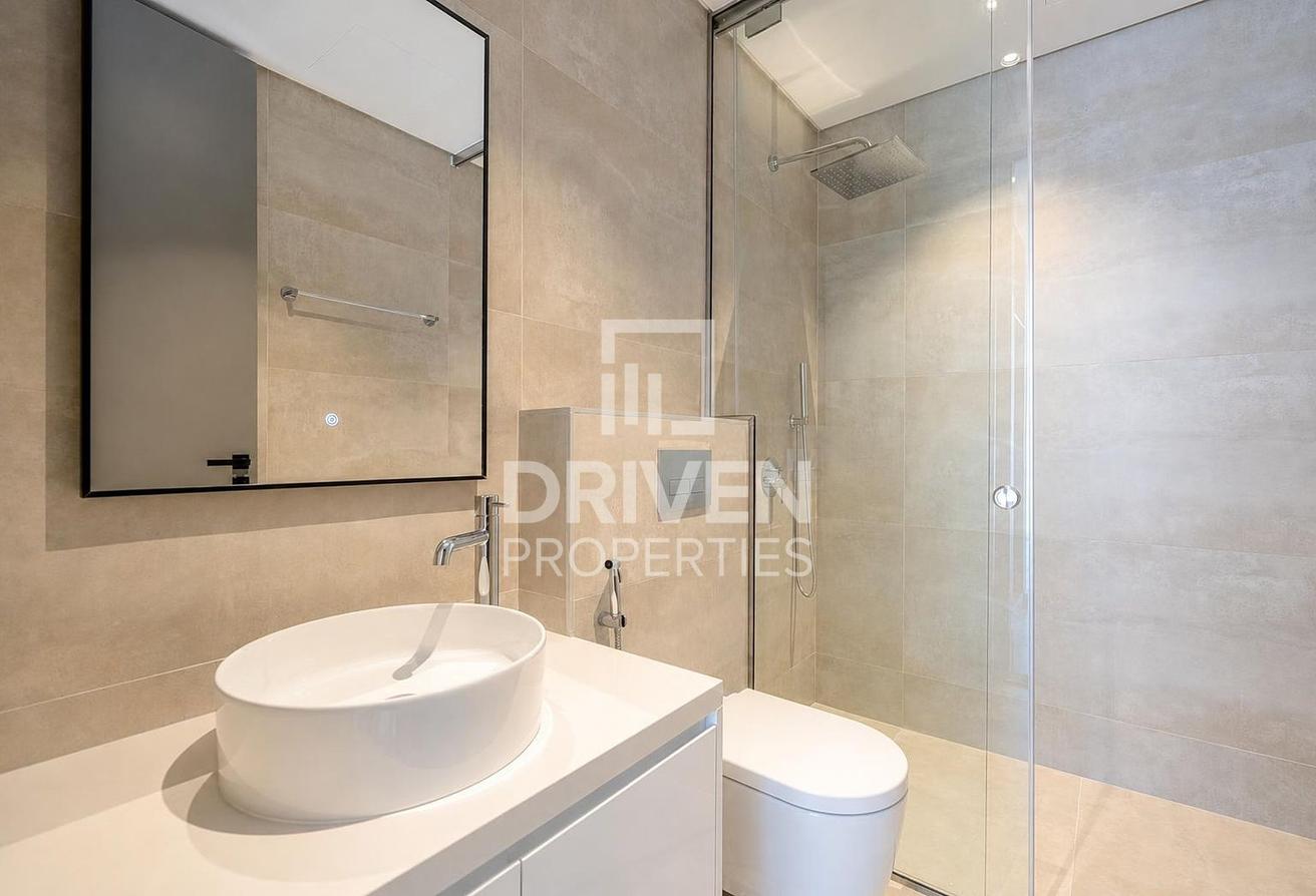 Corner Unit | Large Plot | Partially Furnished photo 16