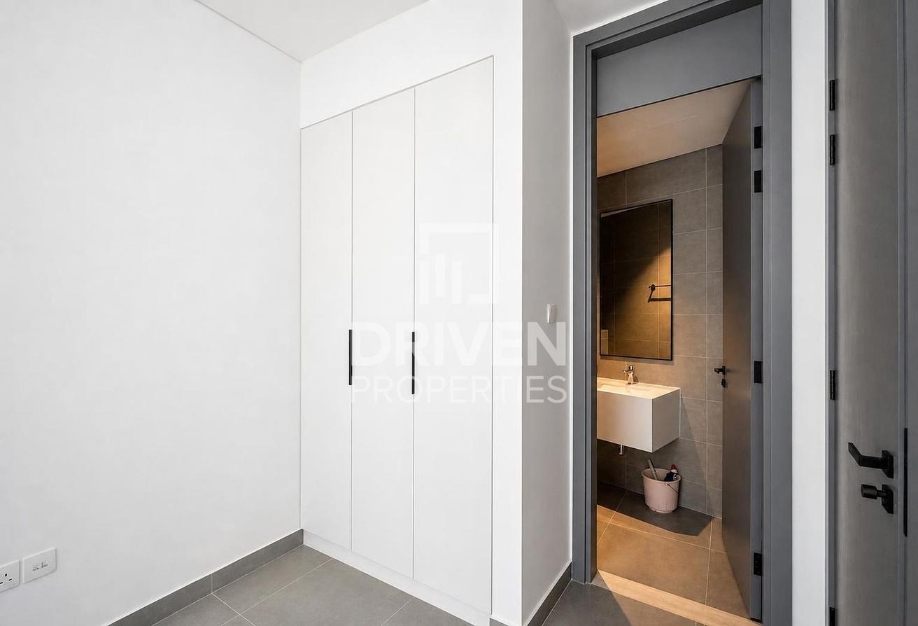 Corner Unit | Large Plot | Partially Furnished photo 13