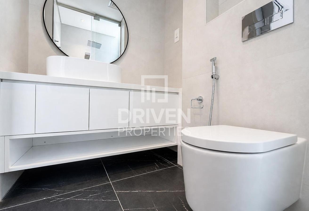 Corner Unit | Large Plot | Partially Furnished photo 7
