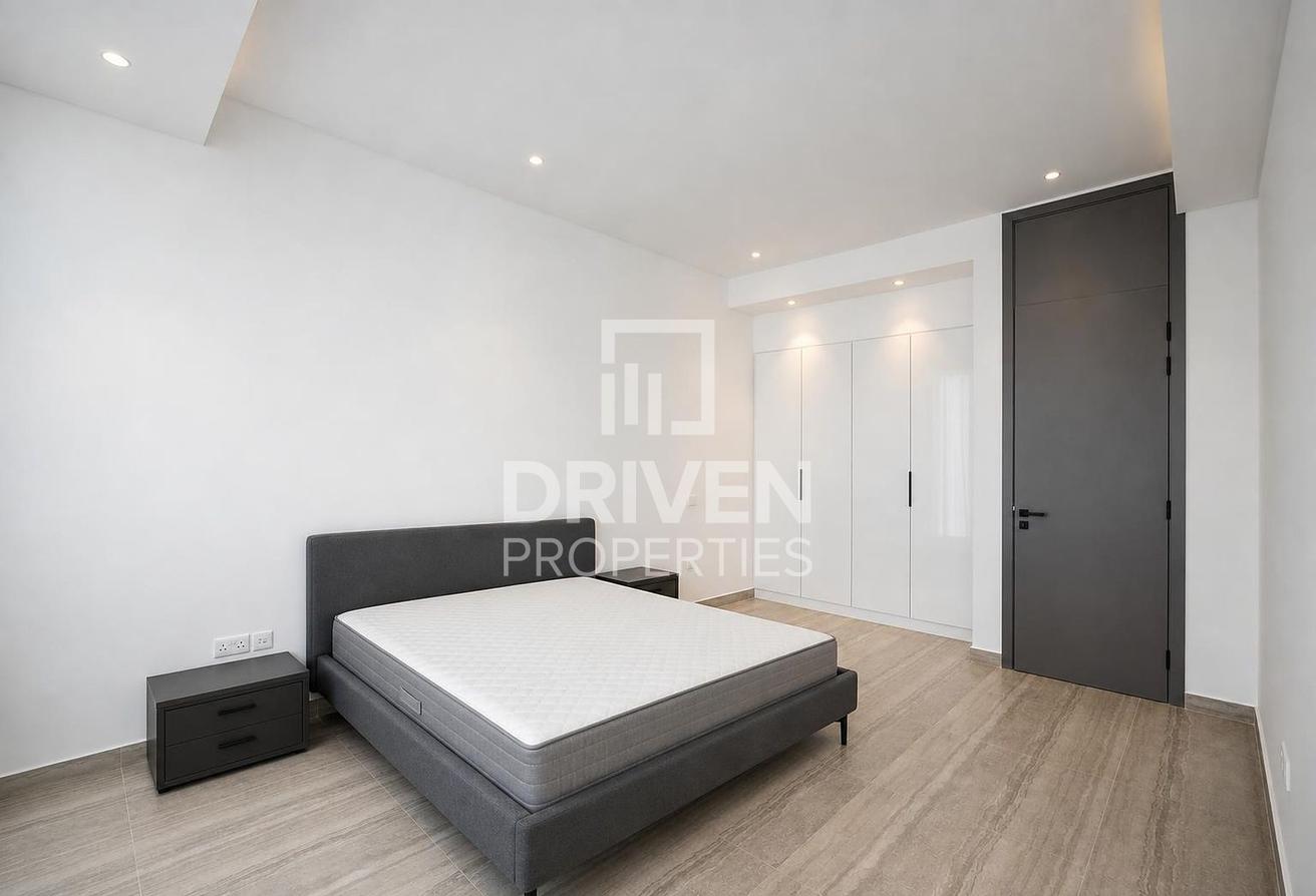 Corner Unit | Large Plot | Partially Furnished photo 20