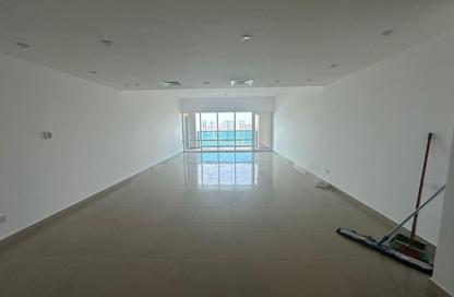 Apartment - 2 Bedrooms - 3 Bathrooms for rent in Al Khan Corniche - Al Khan - Sharjah Apartment - 2 Bedrooms - 3 Bathrooms for rent in Al Khan Corniche - Al Khan - Sharjah