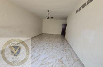 Apartment - 2 Bedrooms - 2 Bathrooms for rent in Al Qulaya'ah - Al Sharq - Sharjah