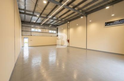 Warehouse - Studio for rent in Dubai Investment Park 1 (DIP 1) - Dubai Investment Park (DIP) - Dubai