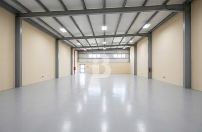 Warehouse - Studio for rent in Dubai Investment Park 1 (DIP 1) - Dubai Investment Park (DIP) - Dubai