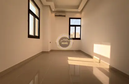 شقة - غرفة نوم - 1 حمام للايجار في المشرف - أبوظبي