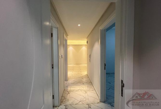 77798362 - Property Image 3