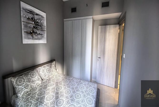 104244000 - Property Image 2