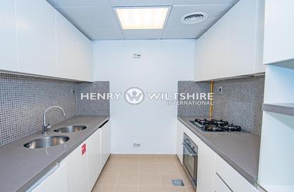 Apartment - 2 Bedrooms - 2 Bathrooms for rent in Etihad Tower 4 - Etihad Towers - Corniche Road - Abu Dhabi