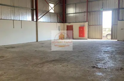 مصنع - استوديو - 1 حمام للايجار في أم الثعوب - أم القيوين