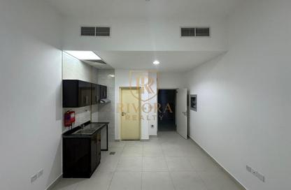 Apartment - Studio - 1 for rent in Al Karama - Dubai