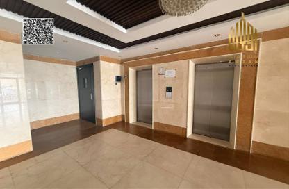 Whole Building - 7+ - 7+ for sale in Al Jurf 3 - Al Jurf - Ajman Downtown - Ajman