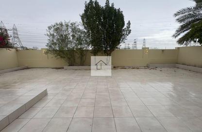 Villa - 3 Bedrooms - 5 Bathrooms for rent in District 8 - Jumeirah Park - Dubai