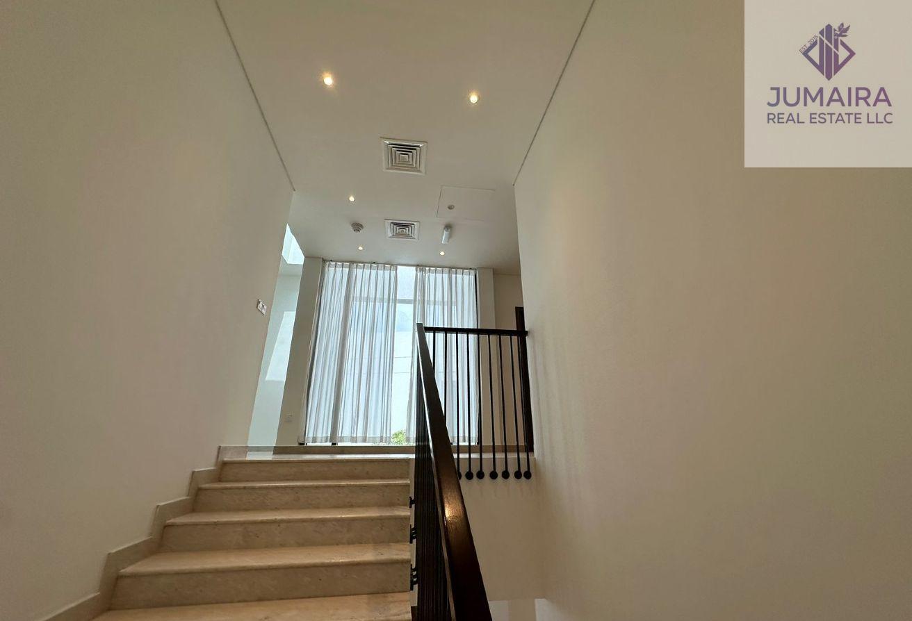 Stunning 3-bedroom villa with Maid Room