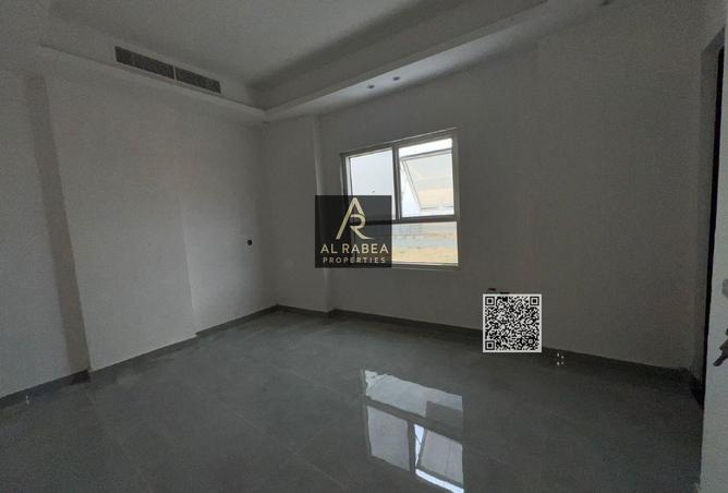 100861296 - Property Image 3