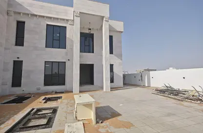Villa - 5 Bedrooms - 7 Bathrooms for rent in Al Tay East - Al Suyoh - Sharjah