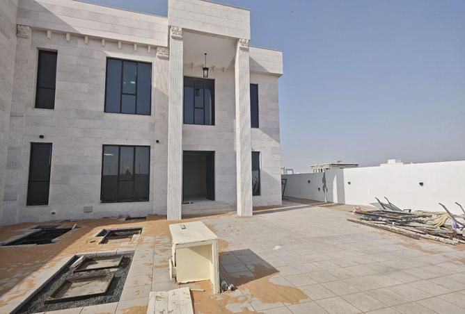 84083010 - Property Main Image