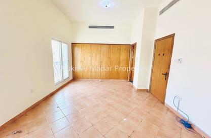 Compound - 3 - 4 for rent in Mirdiff 44 Villas - Mirdif - Dubai