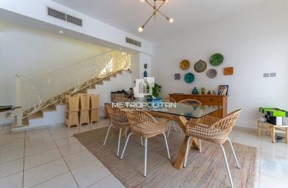 Villa - 4 - 6 for rent in Nakheel Circle Villas - Jumeirah Village Circle - Dubai Villa - 4 - 6 for rent in Nakheel Circle Villas - Jumeirah Village Circle - Dubai