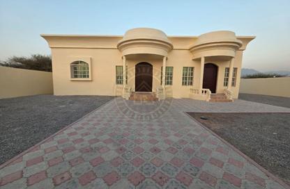 Villa - 3 Bedrooms - 3 Bathrooms for rent in Al Ghub - Ras Al Khaimah