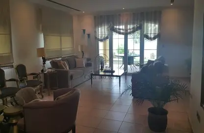 Villa - 3 Bedrooms - 3 Bathrooms for rent in Jumeirah Park - Dubai