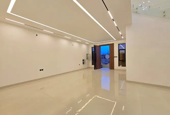 150471455 - Property Image 3