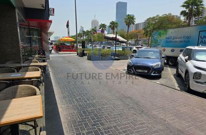 Shop - Studio - 1 Bathroom for rent in White Crown Building - Sheikh Zayed Road - Dubai