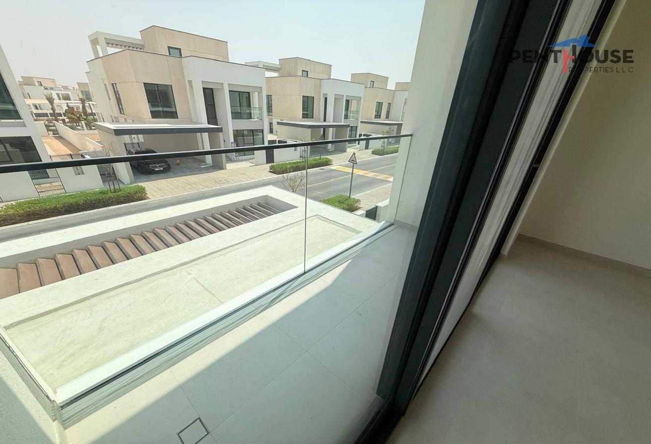 Spacious 3 BR Villa in Caya Arabian Ranches photo 26