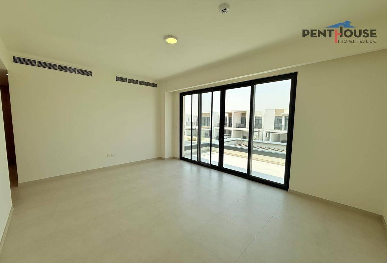 Spacious 3 BR Villa in Caya Arabian Ranches photo 10