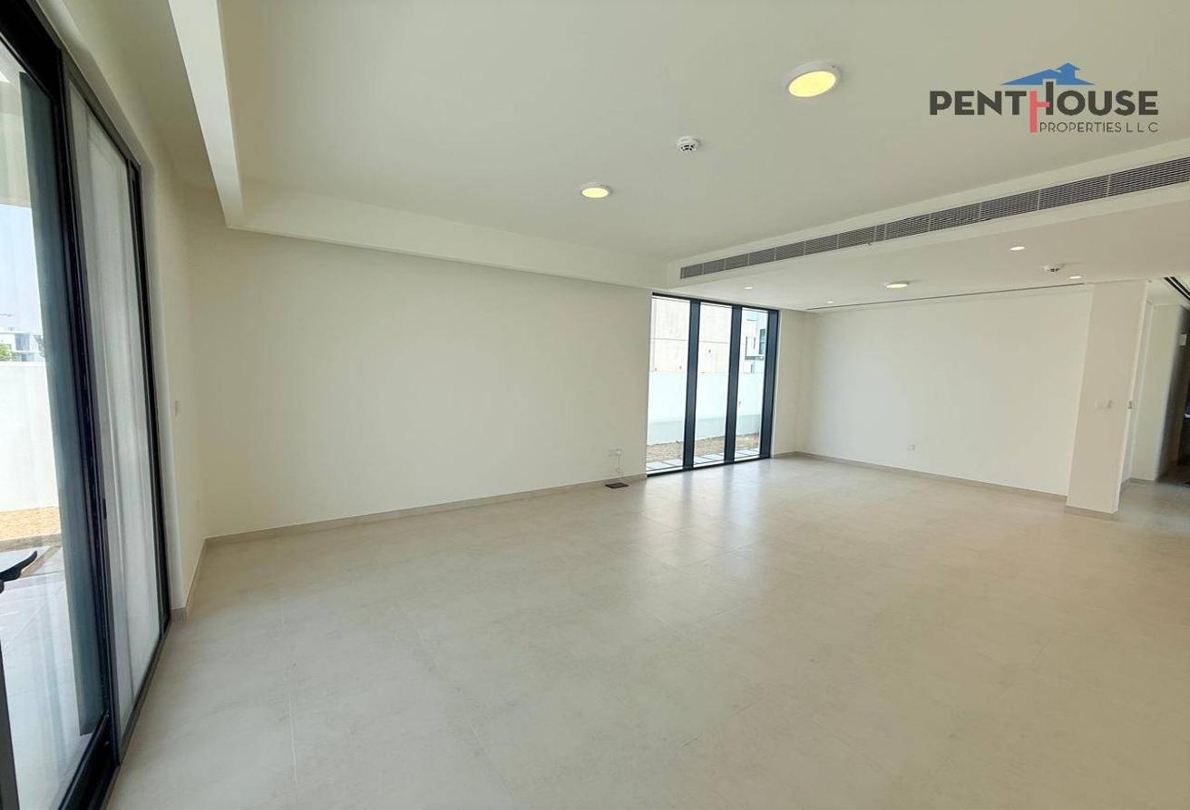Spacious 3 BR Villa in Caya Arabian Ranches photo 9