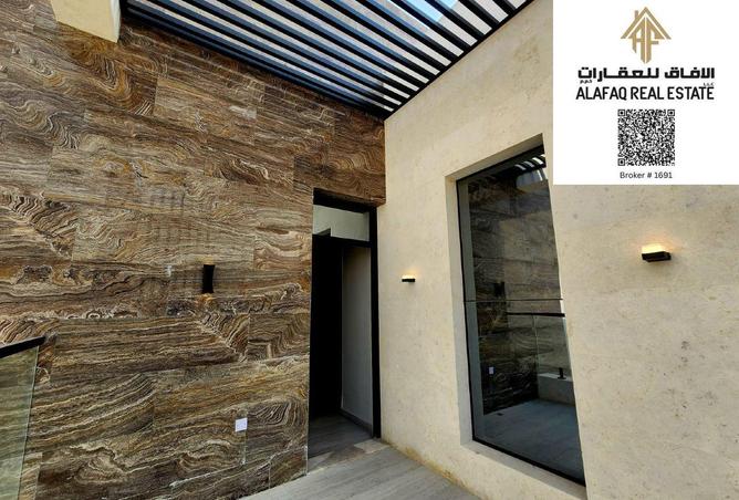 85313402 - Property Image 2