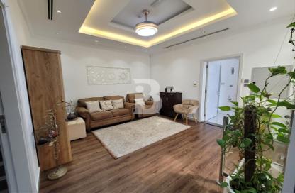 Townhouse - 4 - 5 for rent in West Village - Al Furjan - Dubai