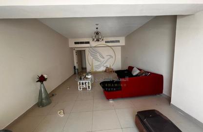 Apartment - 2 - 3 for rent in Salam Tower - Al Majaz 1 - Al Majaz - Sharjah Apartment - 2 - 3 for rent in Salam Tower - Al Majaz 1 - Al Majaz - Sharjah