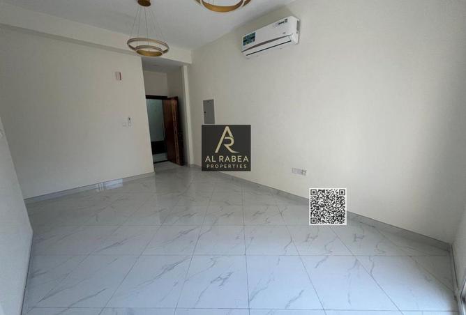 121105211 - Property Image 3