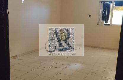 Labor Camp - Studio - 7+ Bathrooms for rent in Ali Mousa Building - Al Sajaa Industrial - Al Sajaa - Sharjah