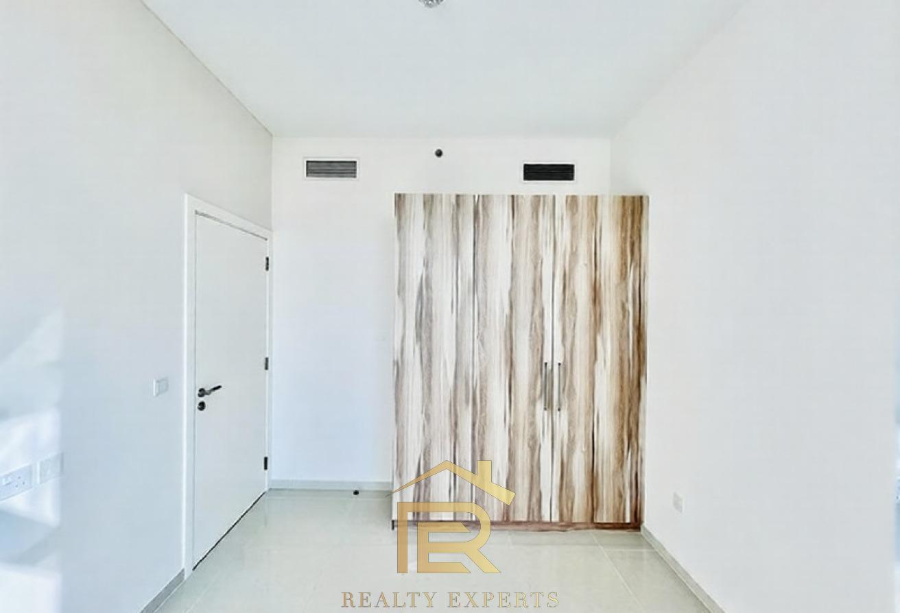 1BR Apartment | Golf & City Views | Balcony Access photo 3