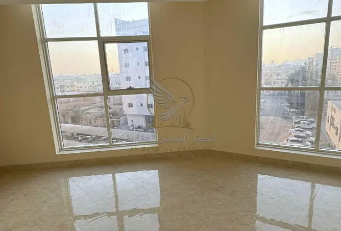 161877760 - Property Image 3