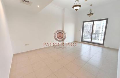 Apartment - 1 Bedroom - 2 Bathrooms for rent in Al Asmawi Building - Barsha Heights (Tecom) - Dubai
