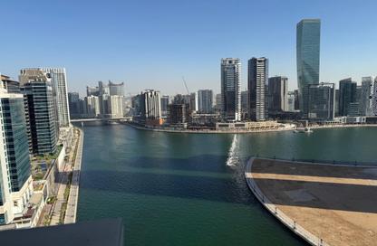 Apartment - 2 - 3 for rent in Bay's Edge - Business Bay - Dubai
