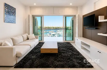 Apartment - 1 Bathroom for rent in Palm Views East - Palm Views - Palm Jumeirah - Dubai