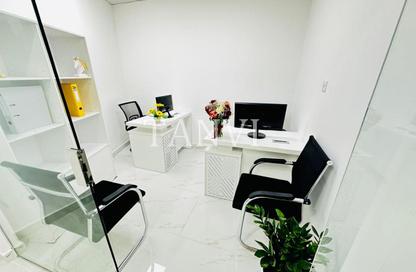 Office Space - Studio - 1 Bathroom for rent in Reem Residency - Al Karama - Dubai