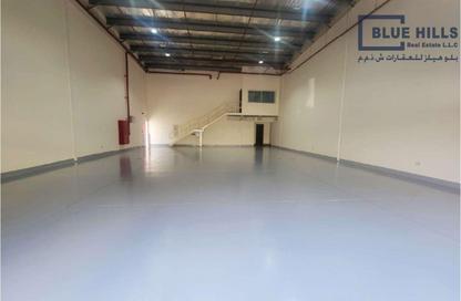 Warehouse - Studio - 1 Bathroom for rent in Umm Ramool - Dubai