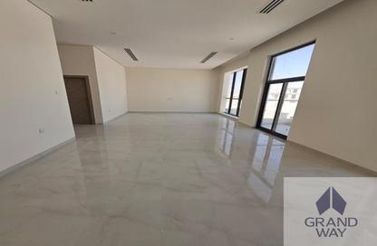 Villa - 4 - 6 for rent in Al Aweer 1 - Al Aweer - Dubai