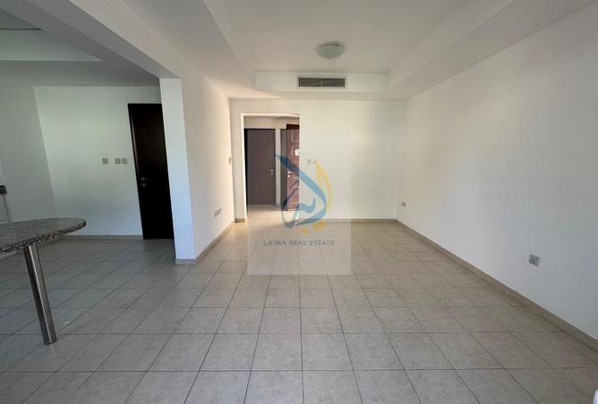 102422846 - Property Image 3
