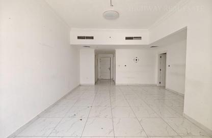 Apartment - 3 Bedrooms - 3 Bathrooms for rent in Muweileh Community - Muwaileh Commercial - Sharjah