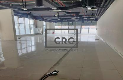 Retail - Studio for rent in Al Nisf Building - International Airport Area - Deira - Dubai