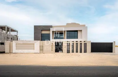 Villa - 5 Bedrooms - 7 Bathrooms for rent in Al Aweer 1 - Al Aweer - Dubai