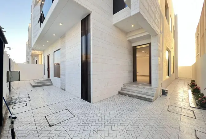 96952349 - Property Image 3