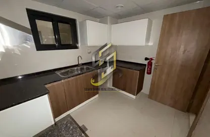 Apartment - 1 Bedroom - 2 Bathrooms for rent in Muweileh Community - Muwaileh Commercial - Sharjah
