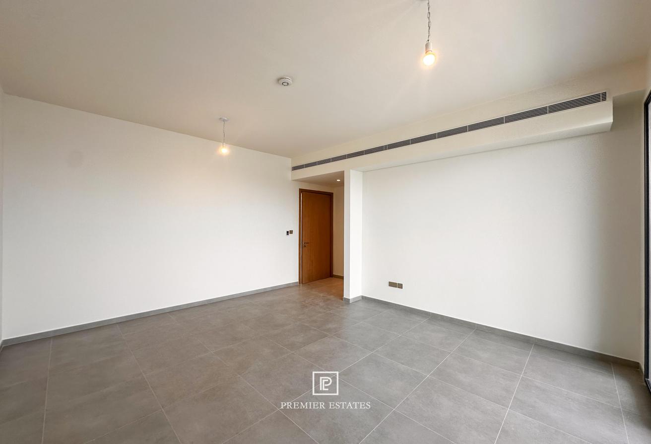 5-Bed | Pool | Backyard | Spacious Family Living photo 11