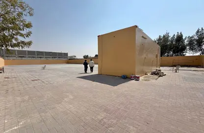 مستودع - استوديو - 1 حمام للايجار في الصجعة - الشارقة